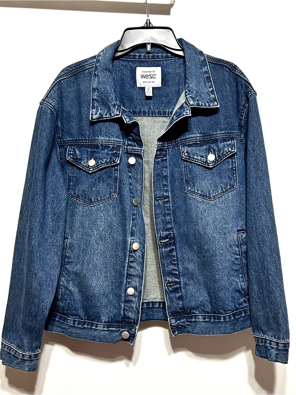 WESC Unisex Denim Jean Jacket in Medium Blue “Thrills”😊